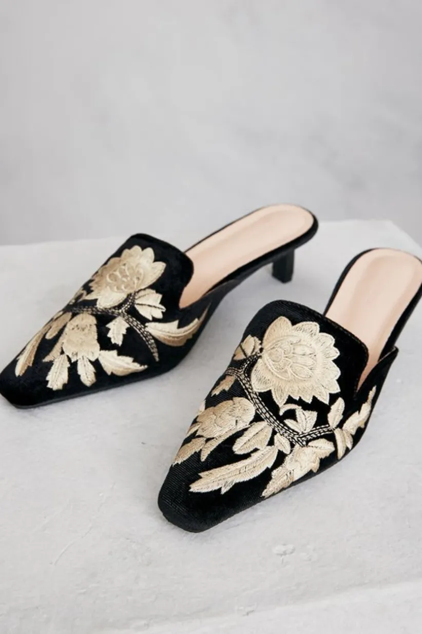 Carolina Embroidered Mule<Soft Surroundings Clearance