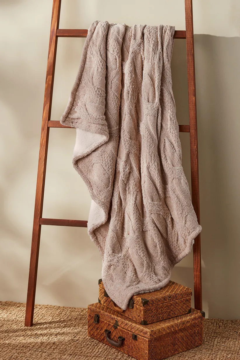 Cecilia Chenille Throw<Soft Surroundings Sale