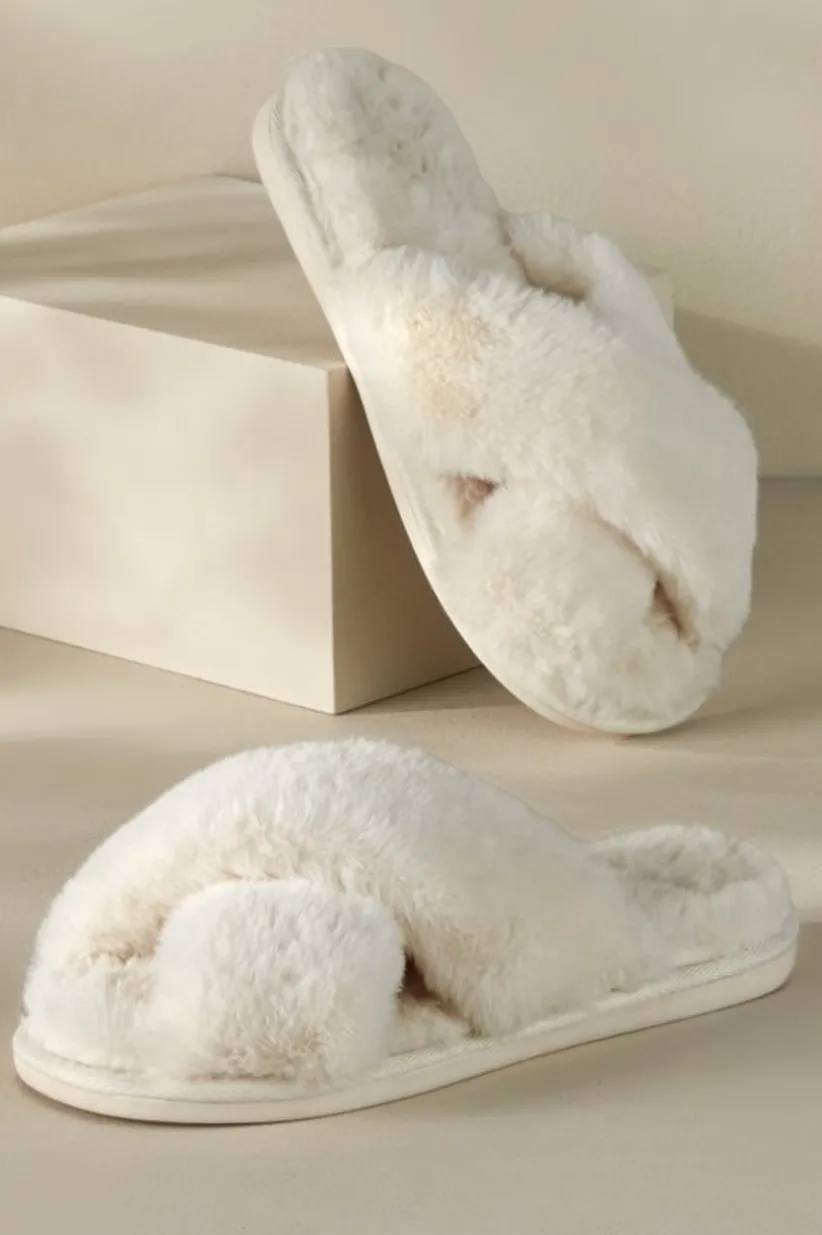Dreama Faux Fur Cross Band Slippers<Soft Surroundings Best