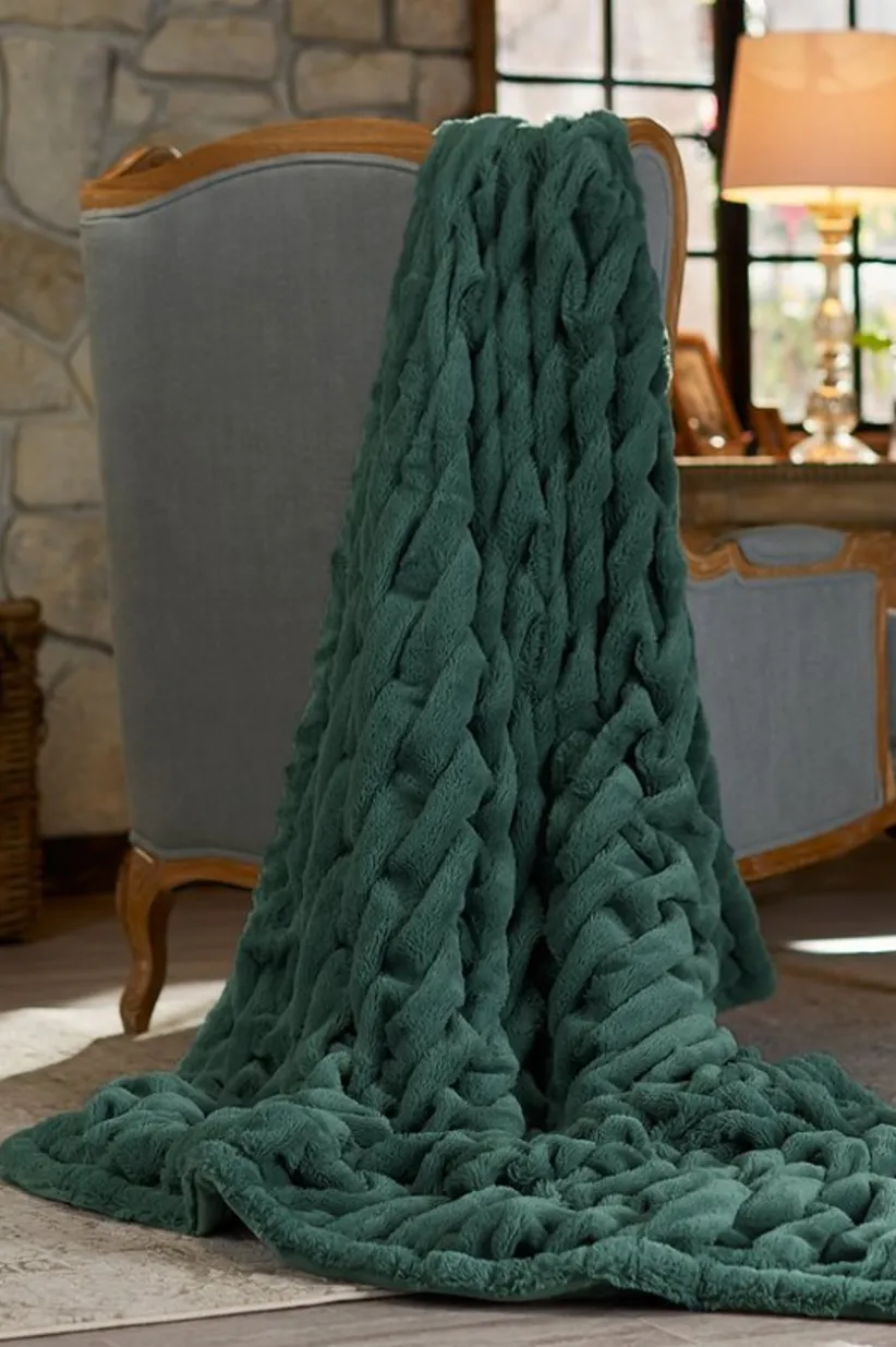 La Parisienne Faux Fur Throw<Soft Surroundings New