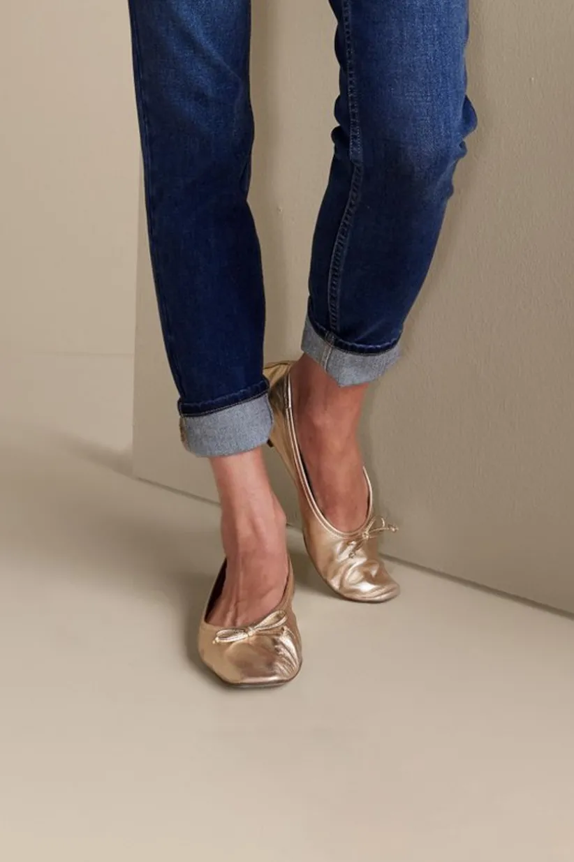 Schutz Arissa Bow Ballet Flat<Soft Surroundings Clearance