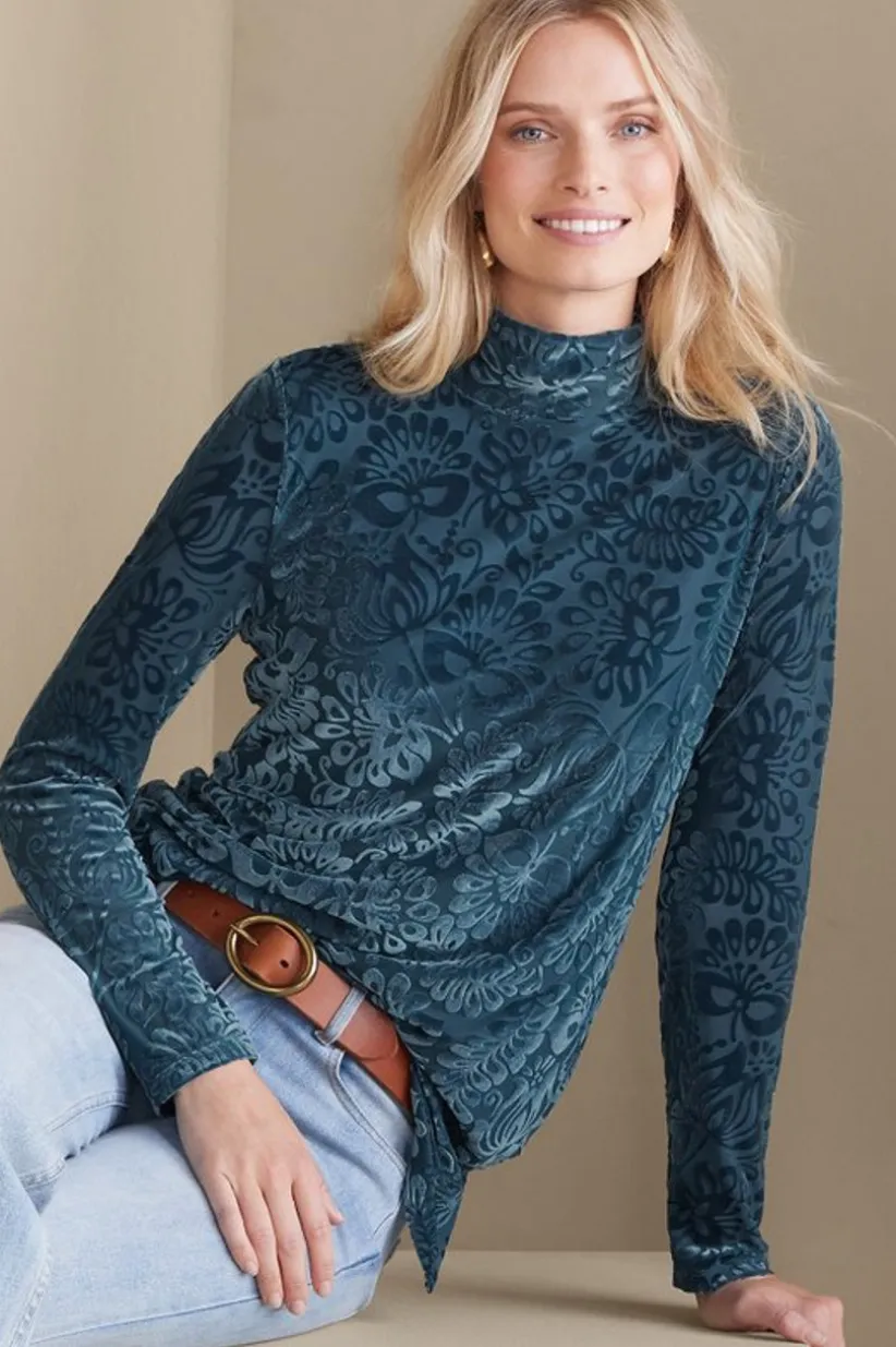 Walden Velvet Turtleneck<Soft Surroundings New
